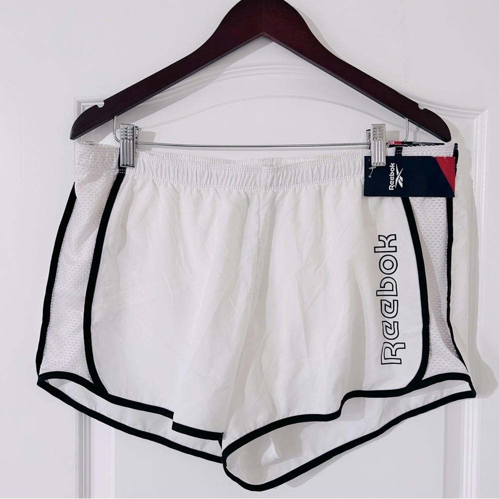 Reebok Women’s Burst Heritage Shorts in Stark White Size XL